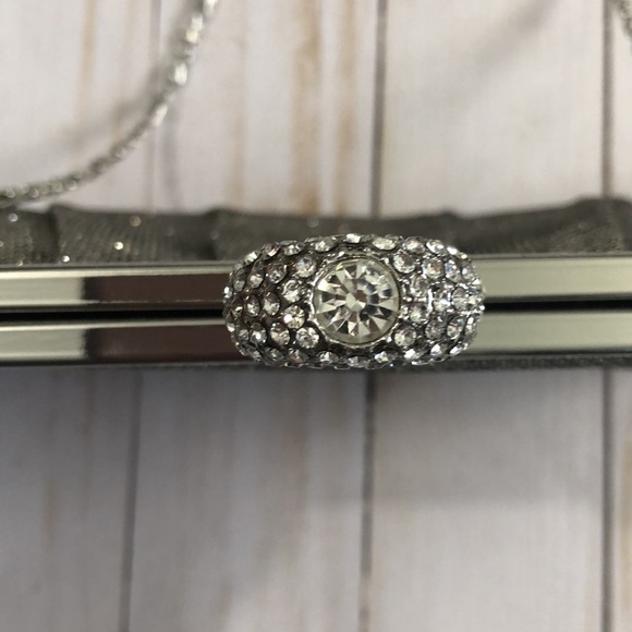 Jessica McClintock silver shiny bag - Picture 6 of 11